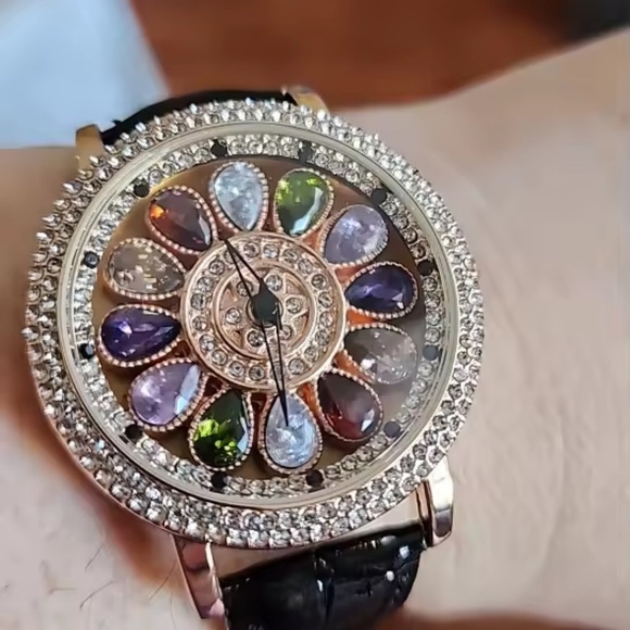 Luxury Rotating Petal Flower Dial Diamond Crystal Watch main image 14